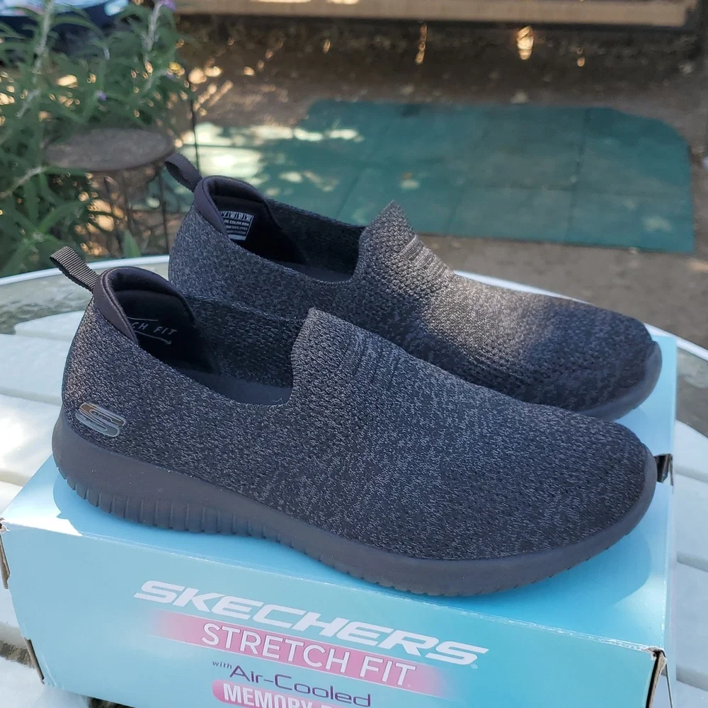 Skechers Ultra Flex First Take Black Women's Size 10 GUC